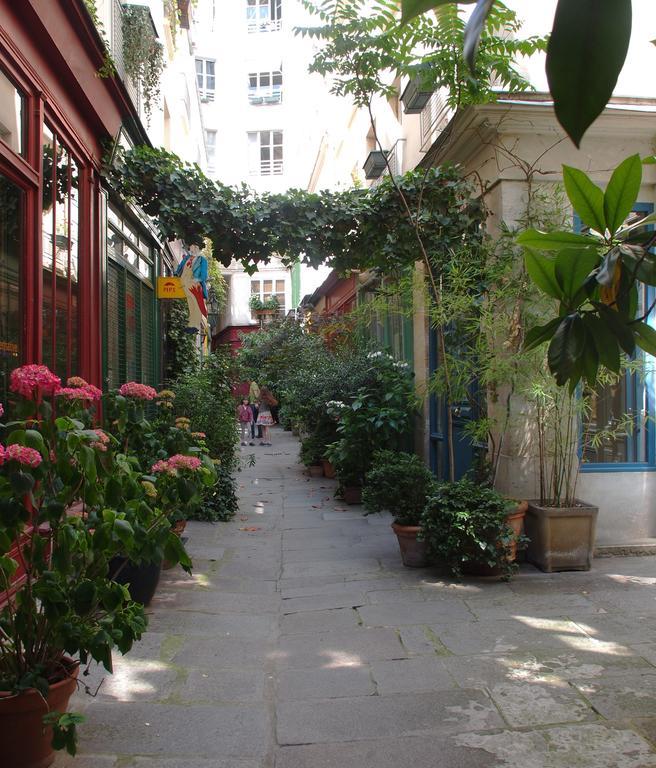 Petit Paris - Oasis In Marais Apartment Ngoại thất bức ảnh